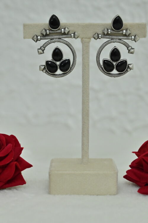 C Look Beguiling Earrings