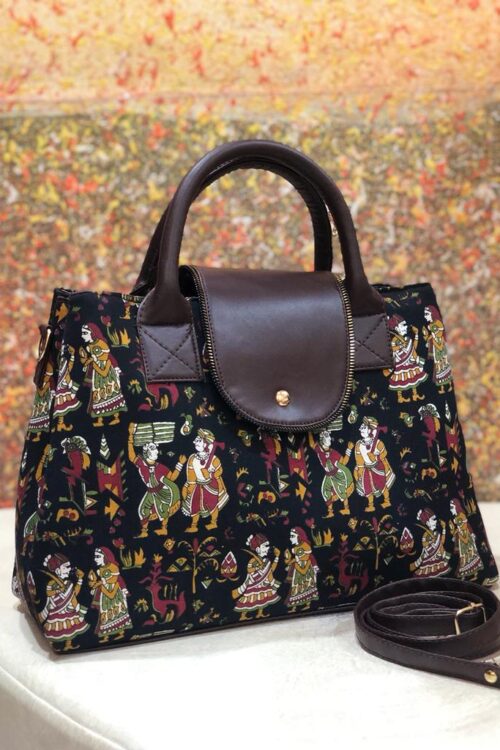Print Design Handbag cum Sling Bag